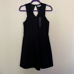 NEW WITH TAGS HALSTON HERITAGE BLACK FIT & FLARE DRESS SIZE 4